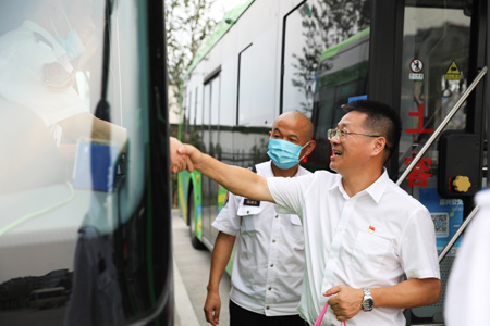 JT高溫慰問(wèn)2022071506.jpg JT高溫慰問(wèn)2022071506.jpg